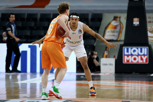 中立于不败 中立于不败